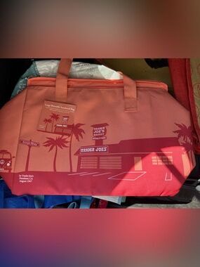 Trader Joe's Large 8 Gallon Coral Reusable Tote Bag-Rare Color!